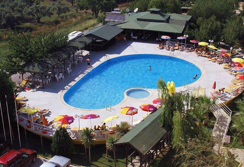Hotel Flora Suites Soğucak Екстериор снимка